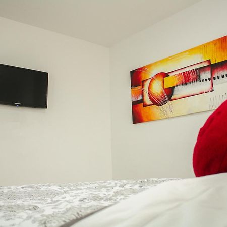 Apartahotel Kelly Cali Kültér fotó